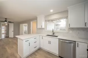 2949 Oetting Dr, Saint Charles, MO 63303 - Photo 16