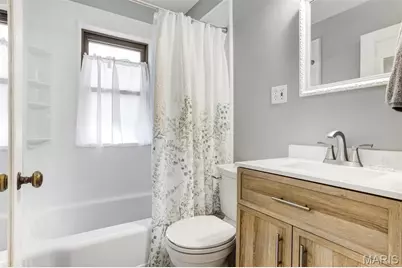 10704 Saint Matthew Lane, Saint Ann, MO 63074 - Photo 4