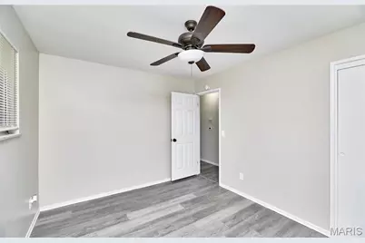 11711 Bridgevale Avenue, Saint Louis, MO 63138 - Photo 20