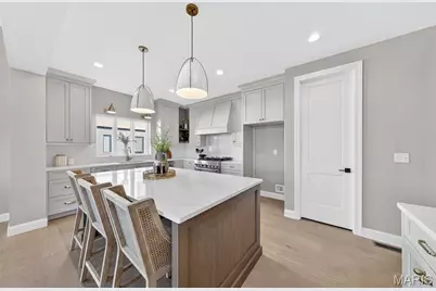 11924 Santino Court, Creve Coeur, MO 63141 - Photo 10