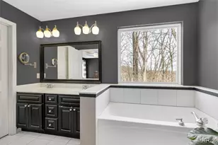 1902 Glenn Ct, Lake Sherwood, MO 63357 - Photo 16