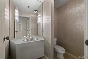 564 Sarah Ln, Saint Louis, MO 63141 - Photo 16