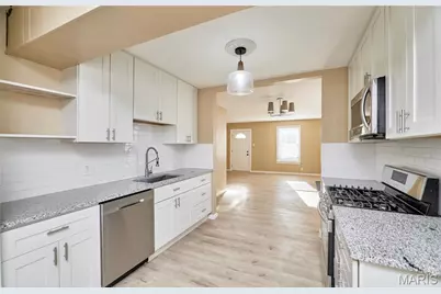 8257 Watson Road, Webster Groves, MO 63119 - Photo 10