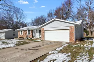 18 Kenworth Dr, Saint Peters, MO 63376 - Photo 2