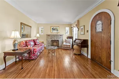 9140 White Avenue, Brentwood, MO 63144 - Photo 6