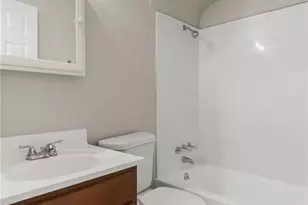 9750 Lorna Ln, Riverview, MO 63136 - Photo 12
