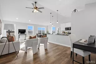 314 Katie Lynn Dr, Wentzville, MO 63385 - Photo 4