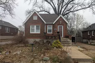2366 Addie Ave, Saint Louis, MO 63114 - Photo 8