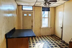 2042 E Adelaide Ave, Saint Louis, MO 63107 - Photo 12