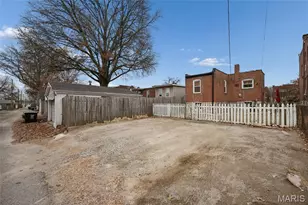 4918 Gresham Ave, Saint Louis, MO 63109 - Photo 20