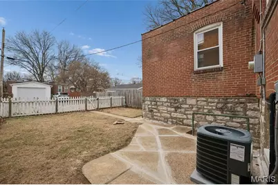 4918 Gresham Avenue, Saint Louis, MO 63109 - Photo 18