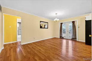 518 Fox Crest Dr, Hazelwood, MO 63042 - Photo 8