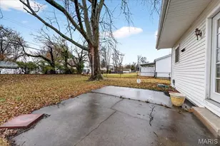 518 Fox Crest Dr, Hazelwood, MO 63042 - Photo 26