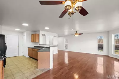 1605 Hurstborough Manor Drive, Hazelwood, MO 63042 - Photo 6