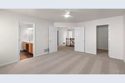 1605 Hurstborough Manor Drive, Hazelwood, MO 63042 - Photo 16