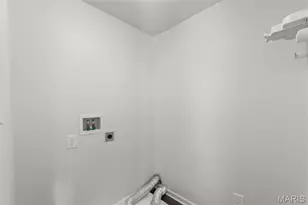 1605 Hurstborough Manor Dr, Hazelwood, MO 63042 - Photo 12