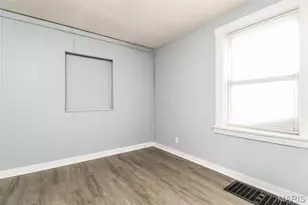 5470 Hamilton Ave, Jennings, MO 63136 - Photo 10