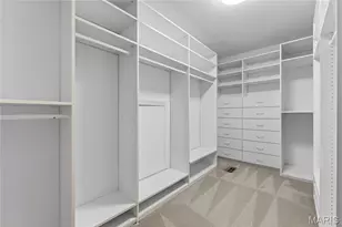 12897 Thornhill Ct, Town and Country, MO 63131 - Photo 30