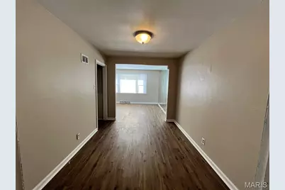 1257 Waldorf, Saint Louis, MO 63137 - Photo 6