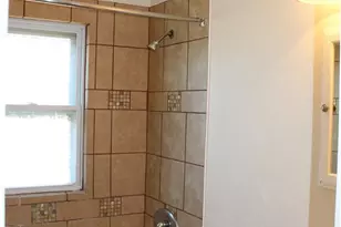 8910 Shawnee Ln, Saint Louis, MO 63114 - Photo 6
