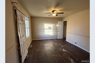 10418 Quaker Drive, Saint Louis, MO 63136 - Photo 2