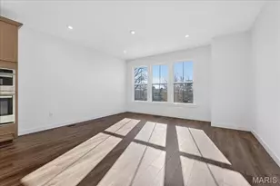 8979 Eager Rd, Richmond Heights, MO 63144 - Photo 16