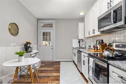 5918 Southwest Avenue, Saint Louis, MO 63139 - Photo 12