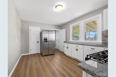 10019 Saint Martha Lane, Saint Ann, MO 63074 - Photo 18