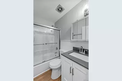 122 Wildwood Court, Saint Charles, MO 63303 - Photo 16