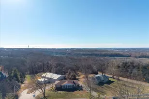 2948 Erb Rd, Saint Louis, MO 63129 - Photo 40