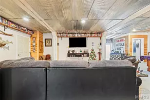 305 N Main St, Saint Genevieve, MO 63670 - Photo 12