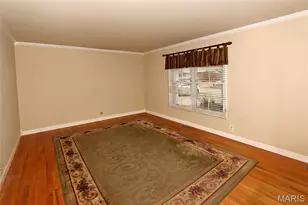 2870 Sussex Dr, Florissant, MO 63033 - Photo 2