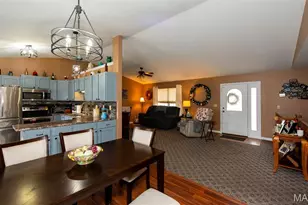 2006 Clark Dr, Washington, MO 63090 - Photo 4