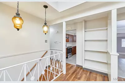 2440 Chaucer Avenue, Saint Louis, MO 63114 - Photo 8