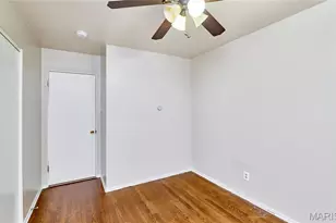 2440 Chaucer Ave, Saint Louis, MO 63114 - Photo 22