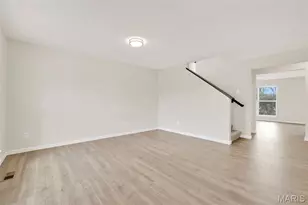 1519 Winding Mdws Dr, Fenton, MO 63026 - Photo 2