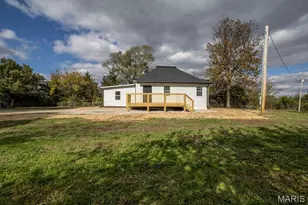 18042 Hwy 32, Lebanon, MO 65536 - Photo 2