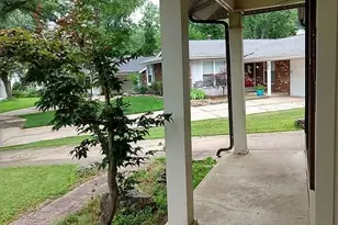 547 Blazedwood Dr, Ballwin, MO 63021 - Photo 6