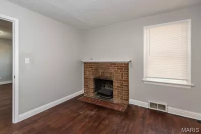 320 Henquin Drive, Ferguson, MO 63135 - Photo 18