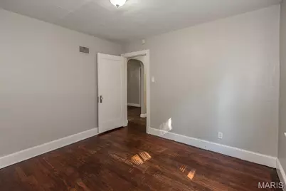 320 Henquin Drive, Ferguson, MO 63135 - Photo 30