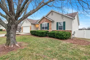 1312 Washingtons Crossing Dr, O'Fallon, MO 63366 - Photo 4