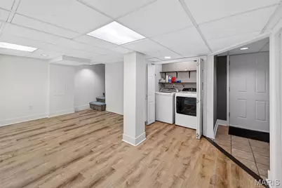 9292 Fayette Avenue, Saint Louis, MO 63123 - Photo 36