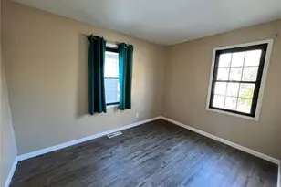 2390 Teakwood Manor Dr, Florissant, MO 63031 - Photo 16