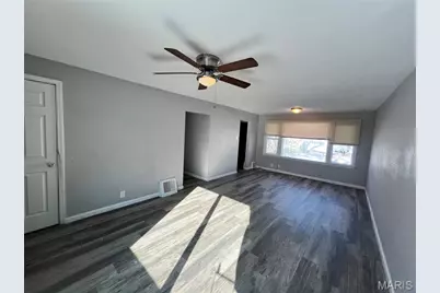 10232 Tappan Drive, Saint Louis, MO 63137 - Photo 4