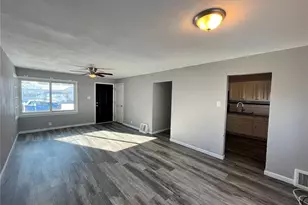 10232 Tappan Dr, Saint Louis, MO 63137 - Photo 2