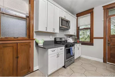 3961 Shaw Boulevard, Saint Louis, MO 63110 - Photo 4