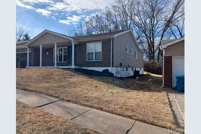 6742 Foxbend Court, Florissant, MO 63033 - Photo 2