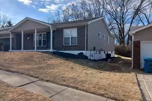 6742 Foxbend Ct, Florissant, MO 63033 - Photo 2