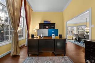 840 Angleterre Dr, Creve Coeur, MO 63141 - Photo 10