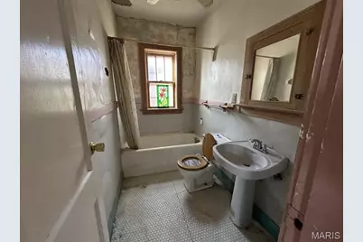 6609 Bartmer Avenue, University City, MO 63130 - Photo 12